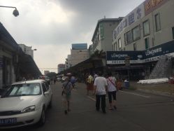 探訪南泰日用品批發(fā)市場 一站式采購的利弊分析與實用指南